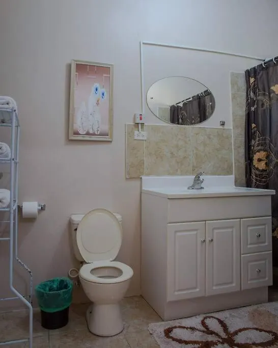 Savan Suite - Caribbean Estates - Gated Community Portmore Lägenhet