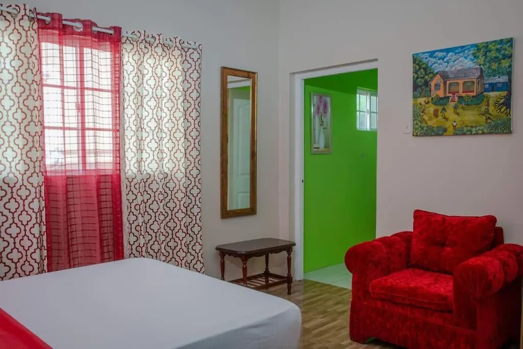 Savan Suite - Caribbean Estates - Gated Community Portmore 0*,