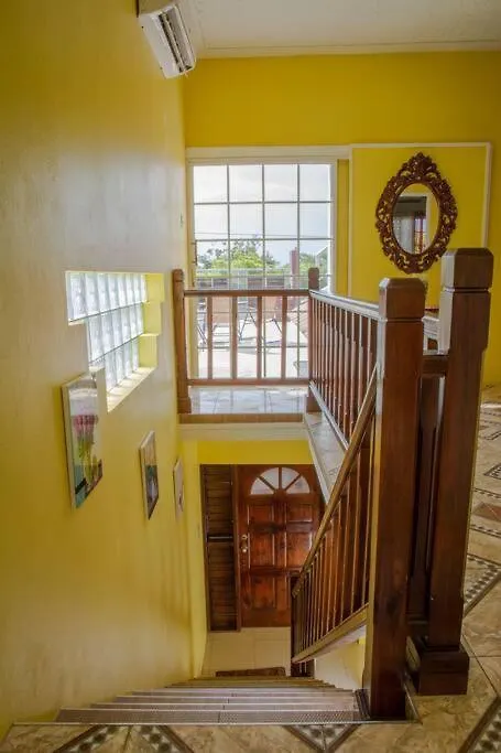 Savan Suite - Caribbean Estates - Gated Community Portmore Lägenhet