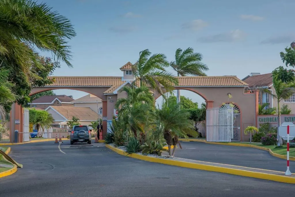 Savan Suite - Caribbean Estates - Gated Community Portmore Apartament